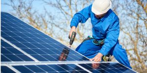 Installation Maintenance Panneaux Solaires Photovoltaïques à Bazelat